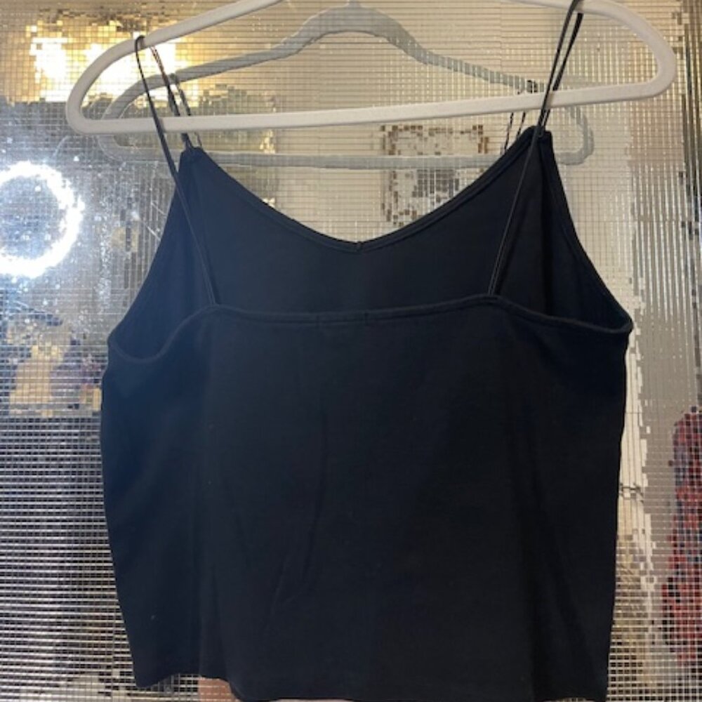 Black crop tank